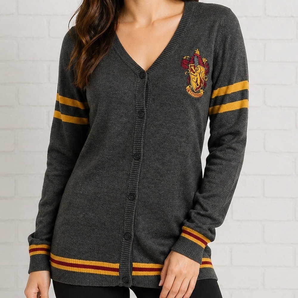 Harry Potter Women's Gryffindor Cardigan Size M Gray Button Up Sweater Top
